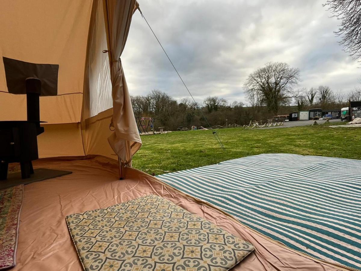 1 Glamping Tent With Kitchen & Electric On Small Family Campsite, No Bedding Supplied Нарберт Экстерьер фото